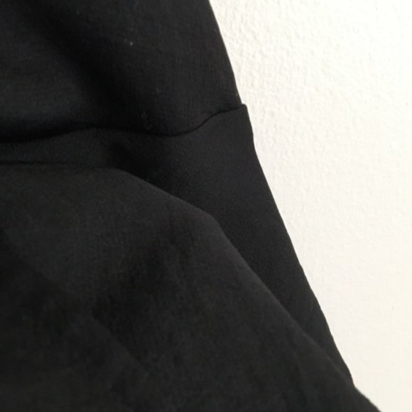 EXPRESS Black Front Knot Halter Top - Size Medium - Picture 7 of 8